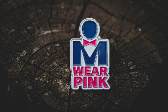 Real Men Wear Pink pin